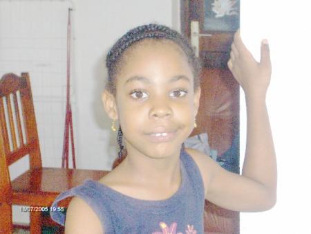 shirley sa c est ma petite soeur .lol